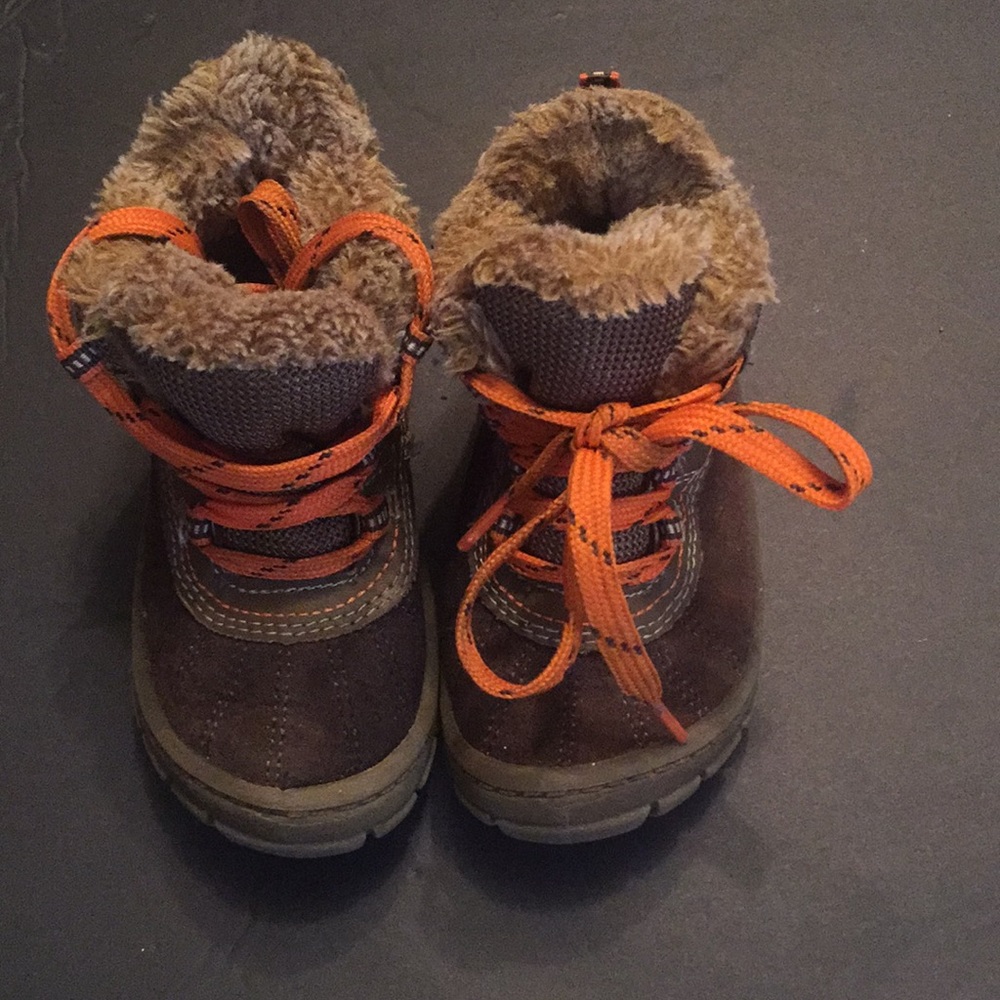 Oshkosh baby winter boots